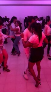 Shalu Shammu Instagram - Kizomba Version of Snehidaney With My Kiz Guru @vkiz_vinoth 

#shalushamu #vkiz #vkizvinoth #kizomba #kizombadance #latina #latinmusic #liftsandtricks #💃🏻 #🕺 #🎶