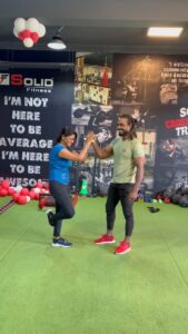 Shalu Shammu Instagram - Calisthenics Try With @magesh_devv 🥰💪

Location : @solidfitness07 
Editing Credits : @warrior__visu 

#shalushamu #mageshdevv #solidfitness #calisthenics #enrojaaneeye #workoutmotivation #gymlover #gymtime #funtimes #calithenicspartner