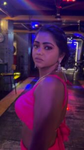 Shalu Shammu Instagram - Pink Women 💕〽️

On Lens : @6framessphotography @jaganphotograhyy 
Dolled Up : @laavie_makeover @lavi_bridal_studio 
Wearing : @aks_le_couturier 
Jewels : @gold_copy1486 
Location : @parkelanzachennai @