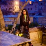 Sharanya Turadi Instagram - Magic happens when you don't give up, even when you want to. The universe always falls in love with a stubborn heart ✨️🫶 #turkey #travelgram #magic #cappadocia #bluesky #happyblues