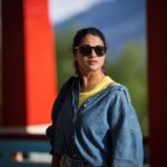 Sharanya Turadi Instagram - If ‘Innavam?’ Had a face 🤨 But seriously this is my sleep deprived face. Travelling is fun but not always as easy as they portray in most of the travel influencers page on social media , especially when you have wake up too early in the morning and cover one too many places in a single day. What are your thoughts? What puts you in a bad mood when you travel? 🤔 let’s talk 🗯️ #thousandthoughts #seriousface #traveler
