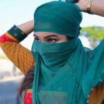 Sharanya Turadi Instagram - Mugathai eppodhum 🙈 #PrimeReels #bikergirl #bmwg310gs #facemask #helmet #rider #bikeride #travel #sharanyaturadi #arabunaade #yuvan