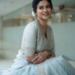 Sharmiela Mandre Instagram - Gaalipata 2 Audio Launch - look 1 or 2? Saree: @samyakkclothing @samyakksarees MUA: @makeupartistprafullakotary Hair : @asha_naveen09 Styled by : @zoha.kabir Photography: @yks_photoworks Bangalore, India