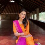 Sharmiela Mandre Instagram - ಸರ್ವರಿಗೂ ಯುಗಾದಿ ಹಬ್ಬದ ಹಾರ್ದಿಕ ಶುಭಾಶಯಗಳು Wishing you & your loved ones a very #HappyUgadi