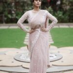 Sharmiela Mandre Instagram - Shot by @divinephotography.in Saree: @samyakkclothing @samyakksarees Make up by @makeupartistprafullakotary Hair @harshasingh512 Styled by @zoha.kabir