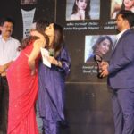 Sharmiela Mandre Instagram - Believe in yourself . Believe in your capacity to do good and great things . Believe that no mountain is so high that you cannot climb it . Believe that no storm is so great you cannot weather it. Believe in yourself . Thank you @academycfc film critics academy For choosing me as the best actress 2022 . @divyaspandana felt amazing receiving this award from you . To @yogarajbhatofficial for believing in me and the entire Gaalipata 2 team . To my family, friends and my uncle M my mentor . To my lovely fans who have supported me and given me nothing but love . This is truly only the beginning ❤️ 🪁 ಪ್ರಪಂಚದಲ್ಲಿ ಆತ್ಮಬಲಷ್ಟು ಶಕ್ತಿಯುತವಾದದ್ದು ಬೇರೇನೂ ಇಲ್ಲ. ನಮ್ಮ ಮೇಲೆ ನಮಗೆ ನಂಬಿಕೆ ಇದ್ದರೆ ಅಸಾಧ್ಯವಾದದ್ದು ಯಾವುದೂ ಇಲ್ಲ. ಯಾವ ಎತ್ತರವೂ ಕಷ್ಟವಲ್ಲ, ಯಾವ ಪ್ರಪಾತವೂ ಪ್ರಪಾತವೇ ಅಲ್ಲ. ಆತ್ಮಬಲ ನಮ್ಮ ಜತೆಗಿದ್ದರೆ ಕೀರ್ತಿ ನಮ್ಮನ್ನು ಅರಸಿ ಬರುತ್ತದೆ ಎಂಬ ನನ್ನ ನಂಬಿಕೆಯನ್ನು ಸಾಬೀತು ಮಾಡಿದ್ದಕ್ಕೆ @academycfc ಧನ್ಯವಾದಗಳು. ಚಂದನವನ ಕ್ರಿಟಿಕ್‌ ಅವಾರ್ಡ್‌ @academycfc 2023ಯ ಅತ್ಯುತ್ತಮ ನಟಿ ಪ್ರಶಸ್ತಿ ಲಭಿಸಿದ್ದು ಅತೀವ ಸಂತಸ ತಂದಿದೆ. ಹಲವು ವಿಮರ್ಶಕರ ಅಭಿಪ್ರಾಯ ಒಗ್ಗೂಡಿಸಿ ಮಾಡಲಾದ ಈ ಆಯ್ಕೆ ನನ್ನ ಹೃದಯ ತುಂಬಿದೆ. @divyaspandana ನಿಮ್ಮಿಂದ ಈ ಪ್ರಶಸ್ತಿಯನ್ನು ಸ್ವೀಕರಿಸಿದು ಇನ್ನು ಸಂತೋಷದ ಸಂಗತಿ. ನನ್ನ ಮೇಲೆ ನಂಬಿಕೆ ಇಟ್ಟ ಯೋಗರಾಜ ಭಟ್‌ ಸರ್‌ ಹಾಗೂ ಸಹಕರಿಸಿದ ಪೂರ್ತಿ ಗಾಳಿಪಟ ತಂಡಕ್ಕೆ, ನನಗೆ ಬೆಂಬಲ ನೀಡಿದ ನನ್ನ ಕುಟುಂಬಕ್ಕೆ, ಸದಾ ಮಾರ್ಗದರ್ಶನ ನೀಡುವ M ಅಂಕಲ್‌ಗೆ ಮತ್ತು ಅಪರಿಮಿತ ಪ್ರೀತಿ ನೀಡುವ ನನ್ನೆಲ್ಲ ಅಭಿಮಾನಿಗಳಿಗೆ ನಾನು ಚಿರಋಣಿ ❤️ 🪁