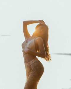 Shaun Romy Instagram - Sunsets in Mirrisa 🌊 @virajfernando_photography