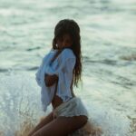 Shaun Romy Instagram - Wet threads 🧵 Sri Lanka