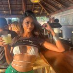 Shaun Romy Instagram - Cómo Me Quieres? Con todo el mundo! 💋😍 Goa