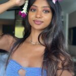Shaun Romy Instagram - Morning 🌺🤗