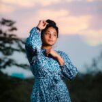 Sheela Rajkumar Instagram - Fifty shades of pink 😍 * * * * * 📷:@sureshsuguphotography Pro:@a._john_pro #sheela #naturephotography #sunsetphotography #lookbook #beü #goodvibes #happysoul❤️ #lovemyself❤
