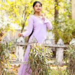 Sheela Rajkumar Instagram - Heart knows better so be kind😊 . . . . . . 📸:@sureshsuguphotography Pro:@a._john_pro #sheela #photoshoot #naturephotography #picsoftheday #lovemyself❤ #dofollowthispage #besmile😊 #nevergiveup #staystrong #happysoul❤️ #alliswell #itsokaynottobeokay #lessonlearned #donthurtanyone #lookbook