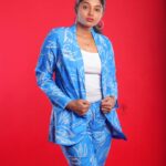 Sheela Rajkumar Instagram - One day at a time. . . . . . . 📷:@rootzstudios Pro:@a._john_pro 🎬:@studio_by_3m #sheela #picoftheday #tuesdaymotivation #lovemyself #besmile😊 #happysoul❤️ #naturephotography #lookbook