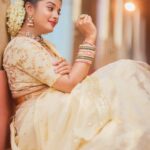 Sheela Rajkumar Instagram - 🌸🌸🌸 . . . . . . Mentions: Outfit: @unikpondicherry Designer: @kayalkumaran Jewelry :@chennai_jazz Pic: @rootzstudios MuA: @honeylang_makeup_artist Location: Unik Stay - Saffron #sheelarajkumar #happyonam23 #collabshoot #besmile😊 #rootzstudios #unikpondicherry #lovemyself #lookbook Pondicherry - பாண்டிச்சேரி