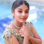 Sheela Rajkumar Instagram - Feeling grand in green . . . . . . . Costume : @envyra_fashion_designer Mua & hairstyle: @udhaya_makeup_world Jewellery : @m.a.bridal_jewellery Location : @poppysolivedevillapondicherry Photography : @nilavan_photography Pro:@a._john_pro #sheelarajkumar #collabshoot #photography #lovemyself #besmile😊 #goodvibes #greenheals💚🌱🍀 #lookbook Pondicherry - பாண்டிச்சேரி
