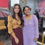 Sheela Rajkumar Instagram - With the gorgeous @sheela14_official 🦋 #vanakkamthamizha #noodles #suntv #movie #tamil