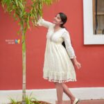 Sheela Rajkumar Instagram - The only time is NOW . * * * * * * 📷:@madhu_india_photography Pro:@a._john_pro #sheelarajkumar #naturephotography #picsoftheday #besmile😊 #happysoul❤️ #lifeteachsusalot #lookbook #trending #lovemyself Pondychrey