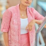 Sheela Rajkumar Instagram - "Choose to shine." * * * * * 📷:@rootzstudios Pro:@a._john_pro 🍸:@shoutbarandcafe 👗:@myntra #Sheela #instagramreels❤️🌸 #trendingreels #beu #besmile #happysoul❤️ #lovemyself❤ #naturephotography #pinkpinkpink #rootzstudios #lookbook Porur. Chennai