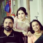 Sheena Bajaj Instagram – Best of luck vanshaj 

The trio is back to spread love to their fans Umargam, Gujarat, India