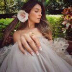 Shiny Doshi Instagram - Entangled in the enchantment of her own whimsical universe. 🩶