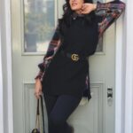Shiny Doshi Instagram - "Embracing the winter chill in style ❄️🖤 #WinterElegance" Wearing:- @a.la.modebyakanksha London, UK