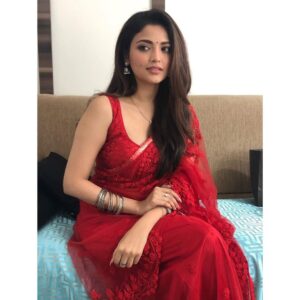 Shirin Kanchwala Instagram - One rose is enough for the dawn 🥀