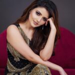 Shirin Kanchwala Instagram - Nothing shakes the smiling heart♥️ MUA @kajolrpaswwan 📸 @editmasterindia Outfit by @mariabrowncouture Jwellery @kohar_jewellery Mumbai, Maharashtra