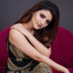 Shirin Kanchwala Instagram - Nothing shakes the smiling heart♥️ MUA @kajolrpaswwan 📸 @editmasterindia Outfit by @mariabrowncouture Jwellery @kohar_jewellery Mumbai, Maharashtra