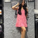 Shivangi Khedkar Instagram - A good Salon day is all you need @tipandtoenail @hmxbyhairmechanixx @tntprofessional . . . #salonday #nailart #haircare #vegastartalent @vegastar.entt