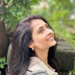 Shivangi Khedkar Instagram - Living life for the moment🌻