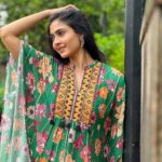 Shivangi Khedkar Instagram - Waves of Green @sewtableclothing . . . #clothingbrand #collaboration #dresses #vegastartalent #fashion @vegastar.entt