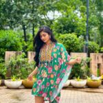 Shivangi Khedkar Instagram - Waves of Green @sewtableclothing . . . #clothingbrand #collaboration #dresses #vegastartalent #fashion @vegastar.entt