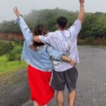 Shivani Jha Instagram - You + Me + this weather = sukoon @bee_vani_ #viral #instagram #couplegoals #janiye