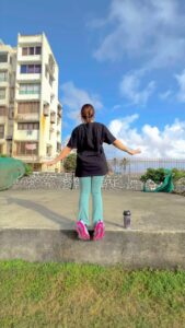 Shivani Jha Instagram - A fairy 🤍😂

#reels #explore #trending #fairytrend #fairy #viral #funny #shivanijha #challenge