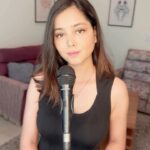 Shraddha Sharma Instagram - Mar Jawaan•One of the most beautiful songs ever made at least for me. The longing to have that one person around and the rest appear a crowd. Something so painful yet beautifully overwhelming about it. Hope you enjoy listening to it as much as @sarthakmusicc and I enjoyed making it. ❤️❤️ #coversong #reelsinstagram #reelitfeelit #fashion #music