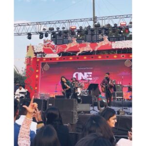 Shraddha Sharma Instagram - Swipe for videos :) 

My family, my friends and everyone that matters were here and that’s why this show was so special to me. 

Thank you @bohobazaarfleamarket for having me and everyone who was was part of this show. 

@yourseventfully @vibhorhasija @pareekjaishrut @saroshtariqofficial @kartikofficial15 @saiprasanna__ @ankushmahajanmusic ❤️

Photo credits- @whitehoodfilms