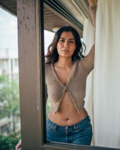 Shreya Dhanwanthary Instagram - A Beige Day by @bharat_rawail @ankitamanwanimakeupandhair