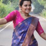 Shruthi Raj Instagram - SAREE @p3_boutique_collections 💙💙💙