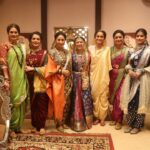 Shruti Ulfat Instagram - . Queens 👑🌼💛♥️ Love such scenes, when it's only us gals😘🥰 . . 📸 - @ll_mr_sayyad_ll . . #aetashaa #aetashaasansgiri #PunyashlokAhilyaBai #punyashlokahilyabai #reshamtipnis #shrutiulfat #trishaakamlakar #gayatridatar #aakankshapal #anjalivilas #lateeshadorik #tanvisawant #sonytelevision #sonytv #gautamabaisahebholkar #dwarkabaiholkar #harkubai #rakhmabai #muktabai #mainabai #yamunabai #sitabai #holkar #ahilyabaiholkar #ahilya #ahilyadeviholkar