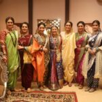 Shruti Ulfat Instagram - . Queens 👑🌼💛♥️ Love such scenes, when it's only us gals😘🥰 . . 📸 - @ll_mr_sayyad_ll . . #aetashaa #aetashaasansgiri #PunyashlokAhilyaBai #punyashlokahilyabai #reshamtipnis #shrutiulfat #trishaakamlakar #gayatridatar #aakankshapal #anjalivilas #lateeshadorik #tanvisawant #sonytelevision #sonytv #gautamabaisahebholkar #dwarkabaiholkar #harkubai #rakhmabai #muktabai #mainabai #yamunabai #sitabai #holkar #ahilyabaiholkar #ahilya #ahilyadeviholkar