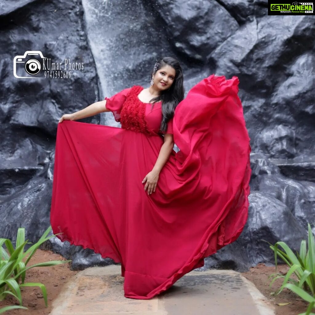 Shubha Poonja Instagram - Shoot organizer- @shru_aditya Makeup- @shruthiaditya_makeovers Hair- @hair_by_kshamakotresh Outfit- @fashion_attire29 📷- @kumar_photography_dvg 📍- @elementscelebratrbanglore Jewellery- @shiva_enterprises_dvg