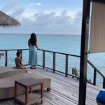 Shwetha Srivatsav Instagram - Feeling at sea??! Thinking deep ?! 🤔 #flashblue ?? 😁 #flashback #takemeback #paradise #majormissing