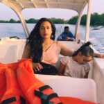 Shwetha Srivatsav Instagram - Super impressed by my daughter’s acting skills ..especially, the last bit of the reel 😂!! #justforfun 🥳!! Being a fan of Wes Anderson’s movies, felt this trend is way too cool to miss out on trying this one 😁!! My fav movies of his #moonrisekingdom #fantasticmrfox #thegrandbudapesthotel #isleofdogs Yes, travelling with toddlers can be a task😅 !! (But,luckily my daughter is an angel in this matter 😍) #travellingwithkids #keepthementertained #motherhood #parenthood #actress #karnataka