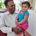 Shwetha Srivatsav Instagram - ನನ್ನ ಅಪ್ಪ ...ನಮ್ಮ ಹೆಮ್ಮೆ 😊🙏!! ನನ್ನ ತಂದೆಯ ಸಾಧನೆ ಯ ಕುರಿತು ತಿಳಿಯಲು ಬೇಕಾದ ಎಷ್ಟೋ ವಿಷಯಗಳು ಇವೆ, ಕನ್ನಡದ ಸಾಹಿತ್ಯಕ್ಕೆ ರಂಗಭೂಮಿಗೆ ಅವರ ಕೊಡುಗೆ ಅಪಾರ 🙌!! ಹೆಚ್ಚಿಗೆ ಆಸಕ್ತಿ ಇದ್ದಲ್ಲಿ ಈ ಪುಸ್ತಕ ಖರೀದಿಸಿ ಓದಬಹುದು 😊🙏!!