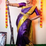 Shwetha Srivatsav Instagram - ಸೂರ್ಯ ದೇವರು ನಿಮ್ಮ ಜೀವನದಲ್ಲಿ ಸಂತೋಷ ಮತ್ತು ಬಹಳಷ್ಟು ಯಶಸ್ಸು ಮತ್ತು ಸಮೃದ್ಧಿಯನ್ನು ತರಲಿ. ಎಲ್ಲರಿಗೂ ಮಕರ ಸಂಕ್ರಾಂತಿಯ ಶುಭಾಶಯಗಳು. MUA : @makeupstoriesbysumachikkegowda 📸: @royalweddingphotography_blore Saree: @bhargavi_vikyathi Jewellery: @jewelleryforrent_lotusbridal