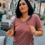 Shwetha Srivatsav Instagram - This year's weekEND is here😃!! #happyweekend 💃#dancereels #dancechallenge #reels #instagood #instadaily #shwethasrivatsav #friday #goodvibes #family