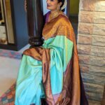 Shwetha Srivatsav Instagram - ಶೋಭಕೃತ್ ನಾಮ ಸಂವತ್ಸರದ ಯುಗಾದಿ, ದೂರಾಗಿಸಲಿ ಬೇಗುದಿ, ತರಲಿ ಬಾಳ ತುಂಬಾ ನೆಮ್ಮದಿ. #happyugadi #ugadi #indianfestival #saree #southindian #kannadati #shwethasrivatsav
