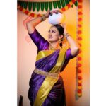 Shwetha Srivatsav Instagram - ಸೂರ್ಯ ದೇವರು ನಿಮ್ಮ ಜೀವನದಲ್ಲಿ ಸಂತೋಷ ಮತ್ತು ಬಹಳಷ್ಟು ಯಶಸ್ಸು ಮತ್ತು ಸಮೃದ್ಧಿಯನ್ನು ತರಲಿ. ಎಲ್ಲರಿಗೂ ಮಕರ ಸಂಕ್ರಾಂತಿಯ ಶುಭಾಶಯಗಳು. MUA : @makeupstoriesbysumachikkegowda 📸: @royalweddingphotography_blore Saree: @bhargavi_vikyathi Jewellery: @jewelleryforrent_lotusbridal