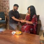 Shwetha Srivatsav Instagram - Happy Rakshabandhan !! And the photo courtesy ,a very special mention @ashmitha.srivatsav , thanks my darling for clicking such amazing pictures 😍🤗❤️!! #siblings #brotherandsister #rakhi