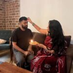 Shwetha Srivatsav Instagram - Happy Rakshabandhan !! And the photo courtesy ,a very special mention @ashmitha.srivatsav , thanks my darling for clicking such amazing pictures 😍🤗❤️!! #siblings #brotherandsister #rakhi